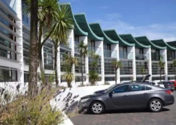 Westward Ho! Beachfront Luxury For 2