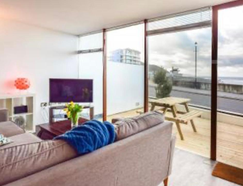Westward Ho! Beachfront Luxury For 2 Apartamento