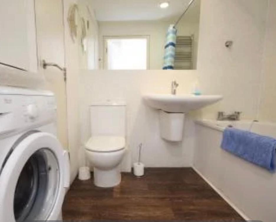 Westward Ho! Beachfront Luxury For 2 Apartamento Westward Ho! (Devon)
