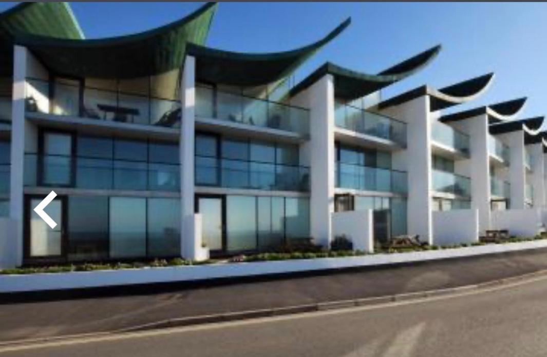 Westward Ho! Beachfront Luxury For 2 Westward Ho! (Devon)